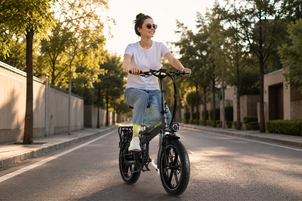 E-Bike or E-Scooter? How to Choose the Right KOOLUX for Your Daily Trips
